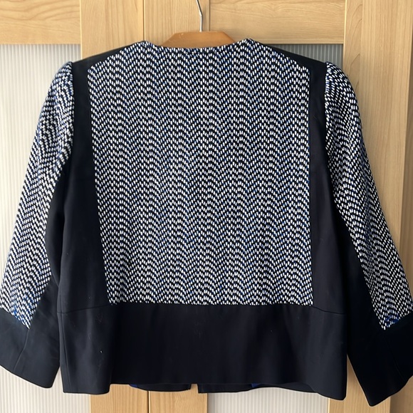 Club Monaco “Old Money Office Siren” crop tweed jacket - Picture 2 of 6